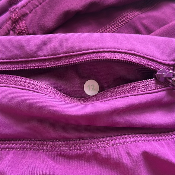 Lululemon Hotty Hot Tennis Running Skirt II
Aurora Size 12 - Picture 4 of 9